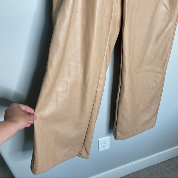 7 For All Mankind Faux Vegan Leather Pants Belted Pleated Tan Beige Wide‎ Leg L - Picture 3 of 11